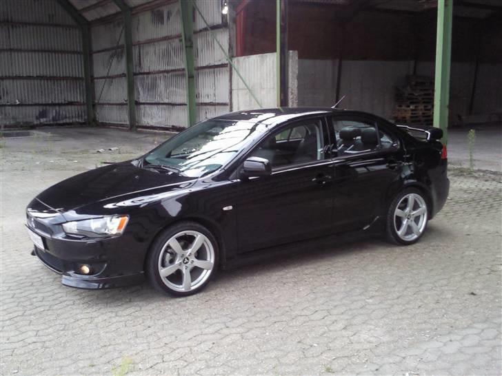 Mitsubishi lancer 1.8 solgt billede 1