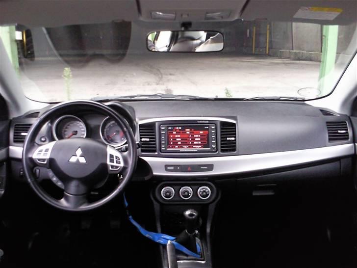 Mitsubishi lancer 1.8 solgt billede 9
