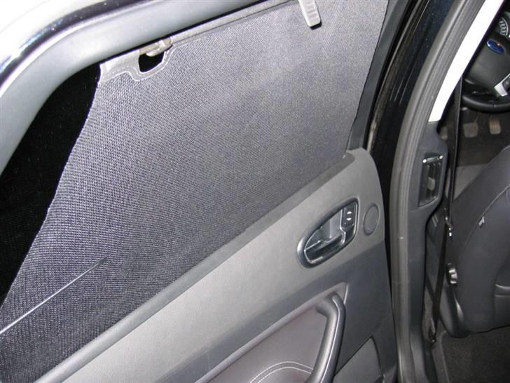 Ford Mondeo 2.0 TDCI TitaniumX - Indbygget solgardin i bagdøre billede 10