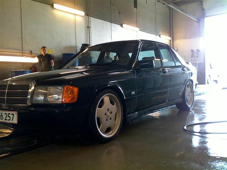 Mercedes Benz 190 - det færdige resulstat af et års arbejde billede 3