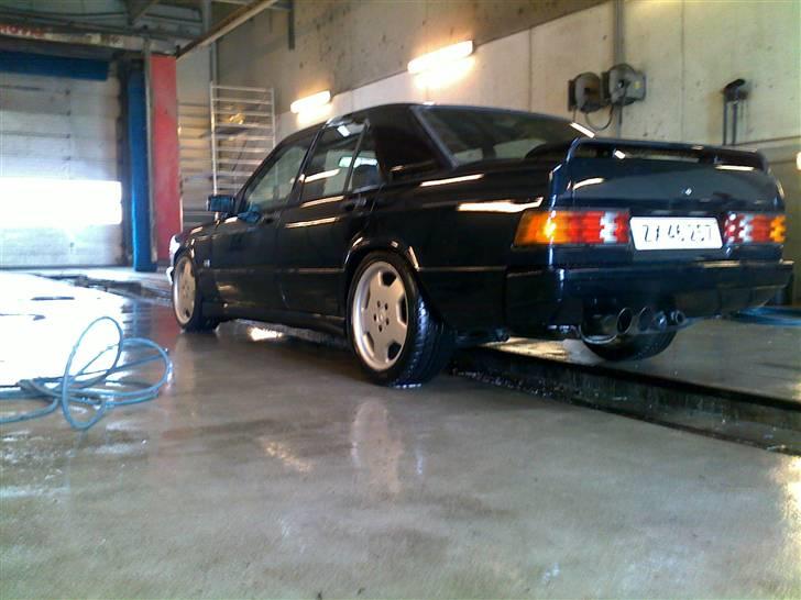 Mercedes Benz 190 - det færdige resulstat af et års arbejde billede 4