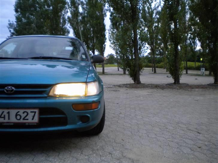 Toyota Corolla XLI TOTALSKADET billede 8