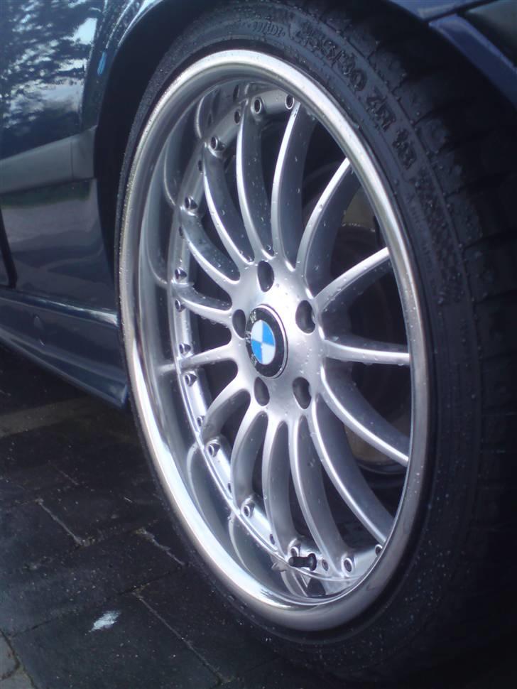 BMW 318 Is Coupé Byttet billede 6