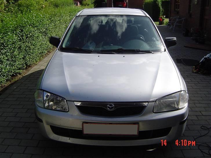 Mazda 323 F BJ 2.0 DITD - SOLGT - Bilen billede 5