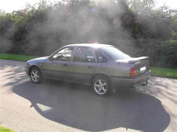 Opel Vectra a skrottet billede 2