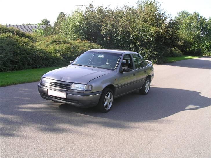 Opel Vectra a skrottet billede 3