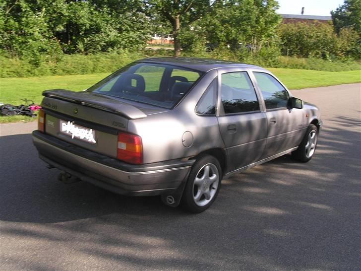 Opel Vectra a skrottet billede 5