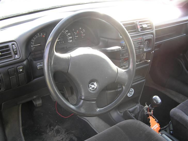 Opel Vectra a skrottet billede 9