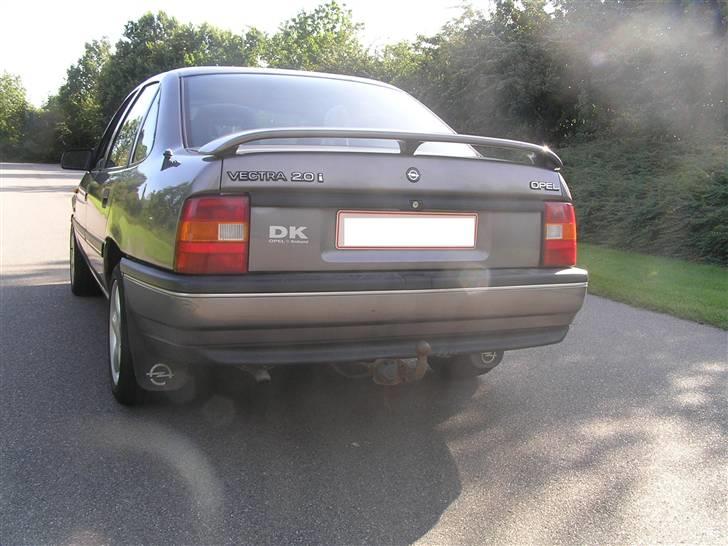 Opel Vectra a skrottet billede 11