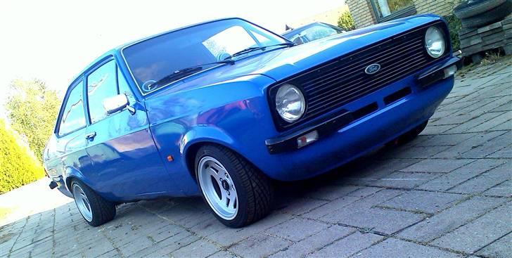 Ford Escort Mk2 - så er den sku blevet sænket lidt!  billede 3