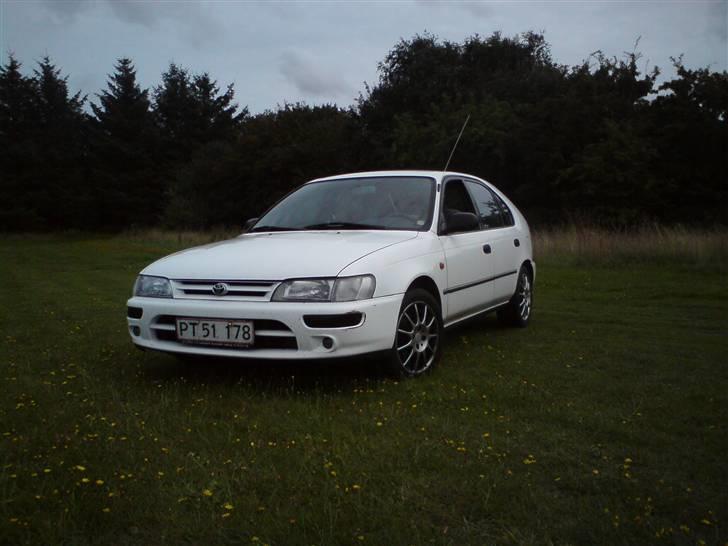Toyota Corolla 1,3 Xli billede 1