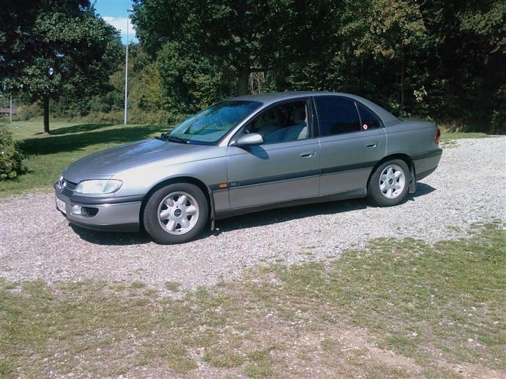 Opel Omega 2,5 V6 auto. billede 1