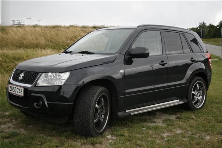 Suzuki Grand Vitara billede 1