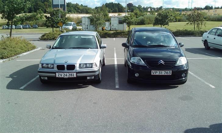 Citroën C3 1,4 HDI Økoraceren - Taget på vej hjem fra jylland. med min gamle BMW E36. billede 7