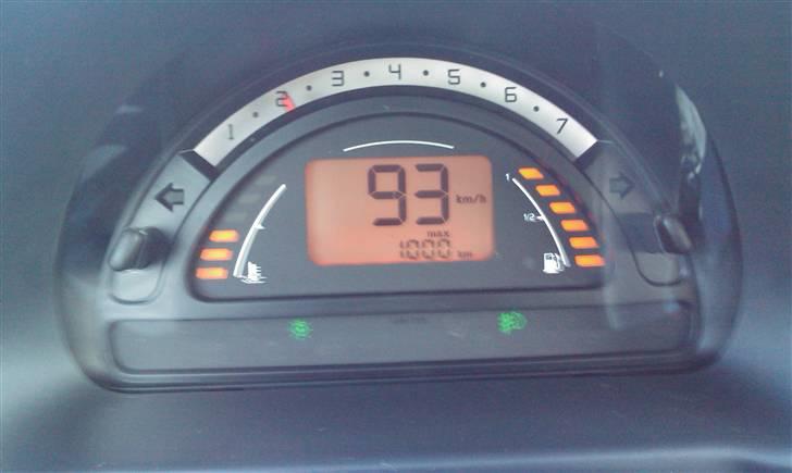 Citroën C3 1,4 HDI Økoraceren - Taget på skovvejen. hvor der lige er blevet tanket. tanken er på 45L billede 9