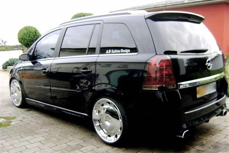 Opel Zafira B OPC billede 2