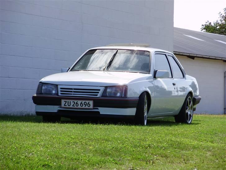 Opel Ascona C Hvid - 2009 billede 9