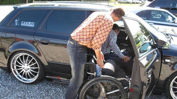 Audi a4 avant 8eb7 - så skal jason watt ind i bilen billede 6