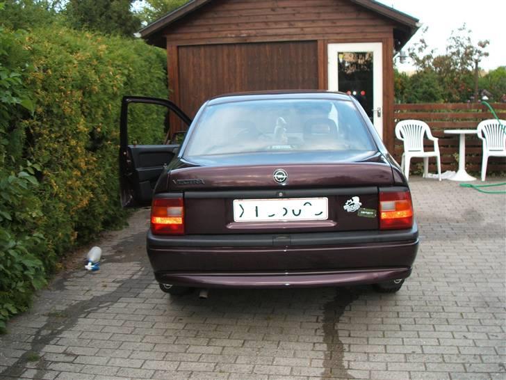 Opel Vectra 1.6i GL SOLGT billede 3