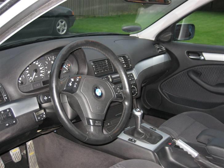 BMW 318i *solgt* billede 9