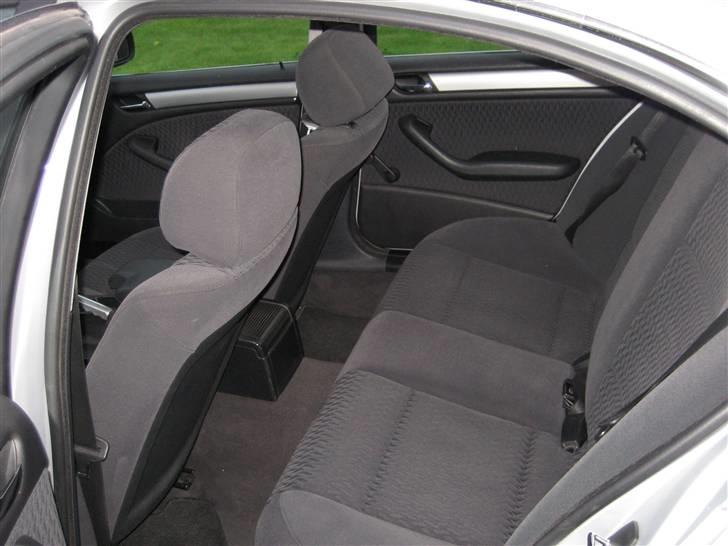 BMW 318i *solgt* billede 12