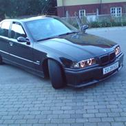 BMW e36 320i