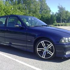 BMW E36 Sedan
