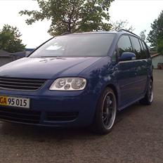 VW TOURAN (SOLGT)