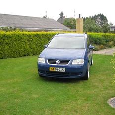 VW TOURAN (SOLGT)