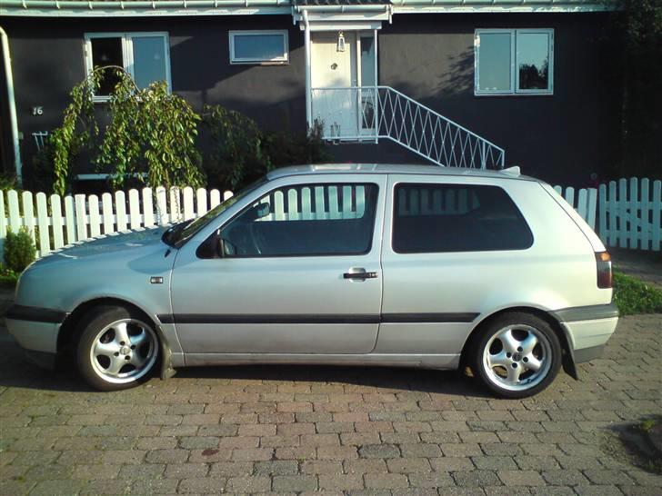 VW golf 3 1.8 solgt billede 1