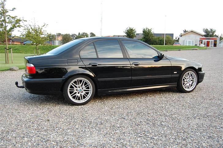 BMW E39 523i SOLGT billede 3