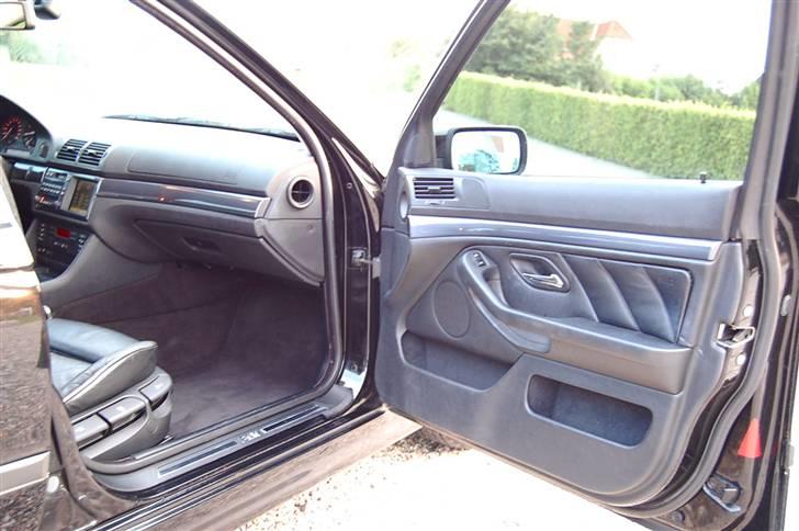 BMW E39 523i SOLGT billede 10