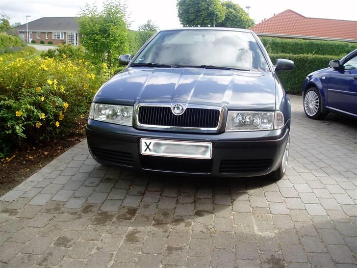 Skoda Octavia 1,6 Ambiente [SOLGT] billede 4
