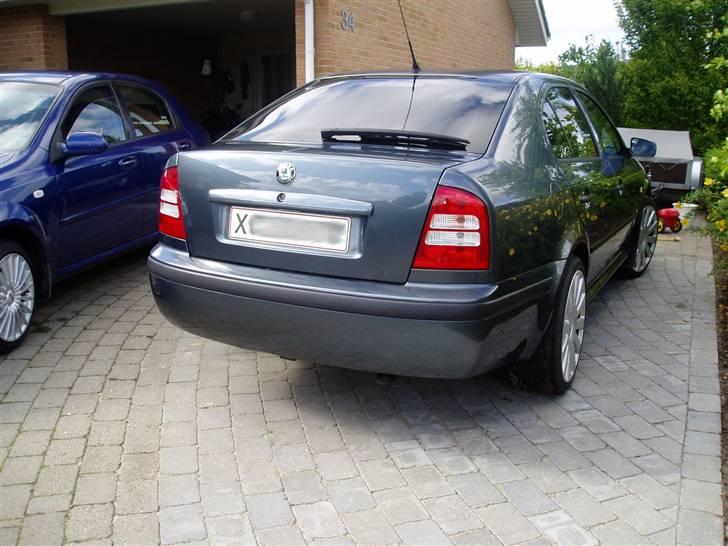 Skoda Octavia 1,6 Ambiente [SOLGT] billede 5