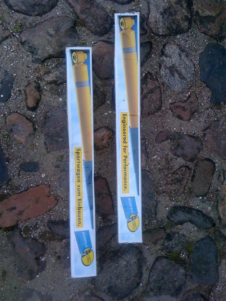 Volvo 240 GL *SOLGT* - Nye Bilstein dæmpere til fronten billede 10