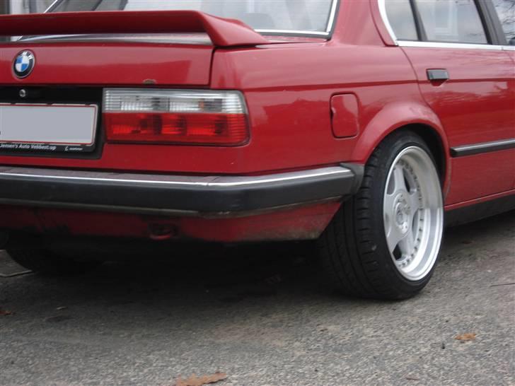 BMW E30 320i  solgt billede 3