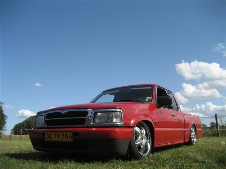 Mazda B2500 Acrophobia billede 1