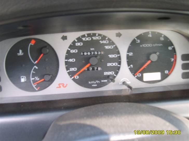 Nissan Primera 2,0 I SOLGT billede 4