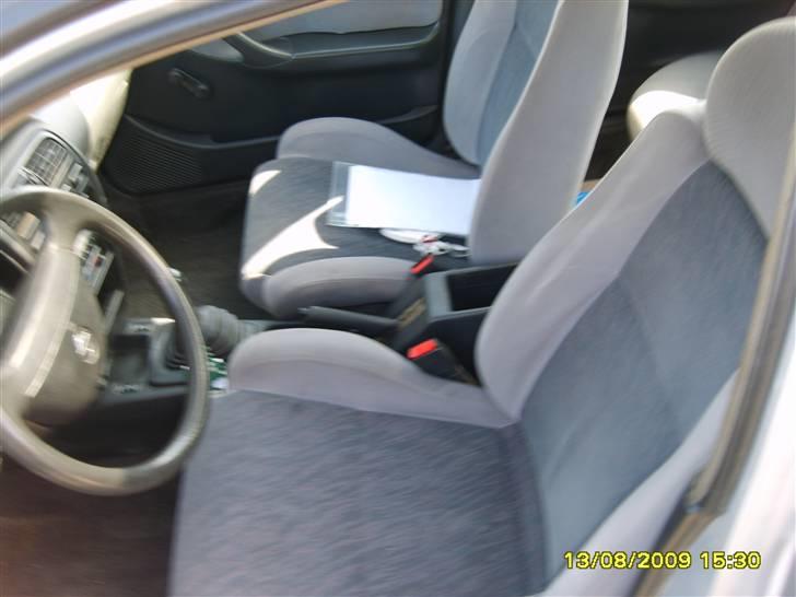 Nissan Primera 2,0 I SOLGT billede 6