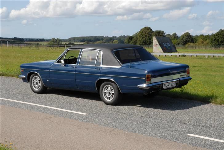 Opel Diplomat 5,4 V8 - Stadig med forhindrings(tortur)banen i baggrunden - og JA, jeg HAR prøvet, oog gennemført sådan een, meen det nogle år siden... billede 15