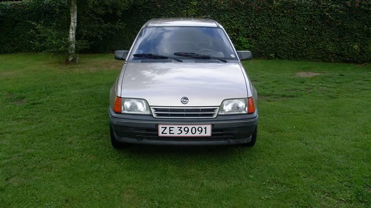 Opel kadett til salg.  billede 1