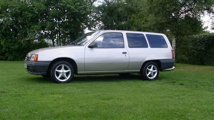 Opel kadett til salg.  billede 2