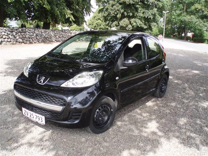 Peugeot 107 1.0 Comfort Plus billede 1