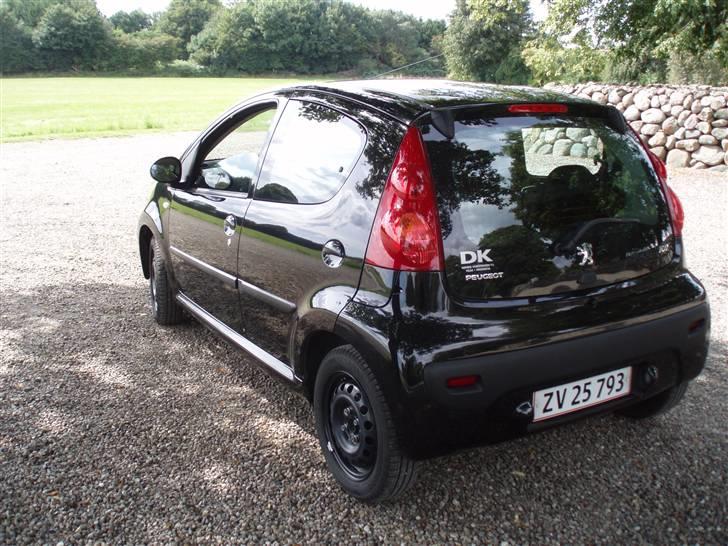 Peugeot 107 1.0 Comfort Plus billede 2
