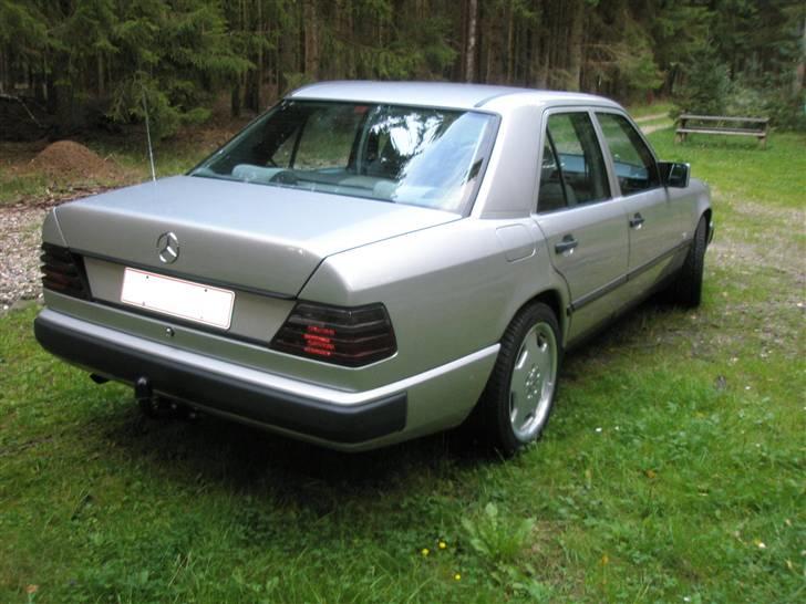 Mercedes Benz 124 250D billede 3