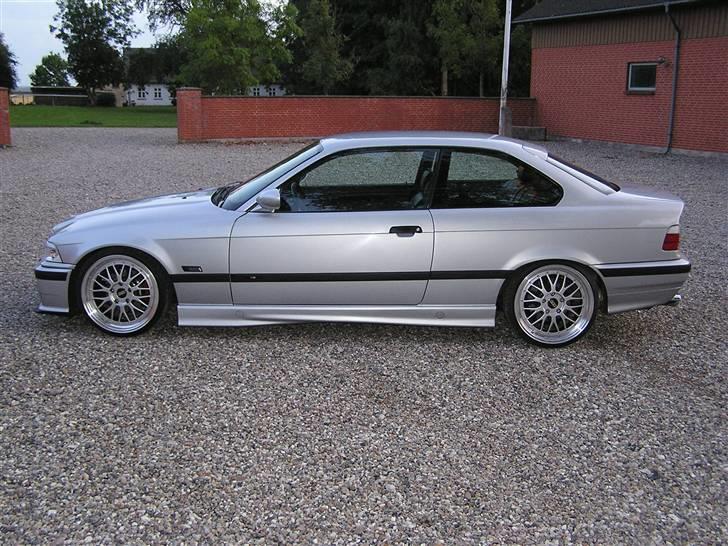 BMW 320i Coupe ''solgt'' billede 1