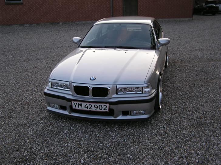 BMW 320i Coupe ''solgt'' billede 4