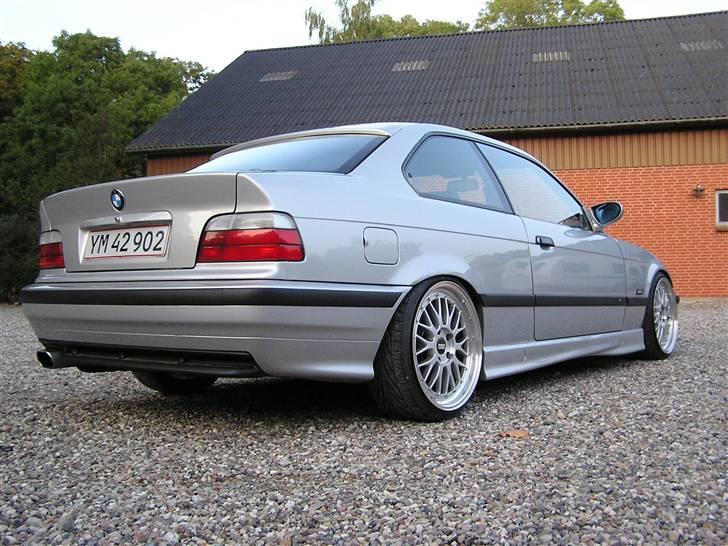BMW 320i Coupe ''solgt'' billede 8