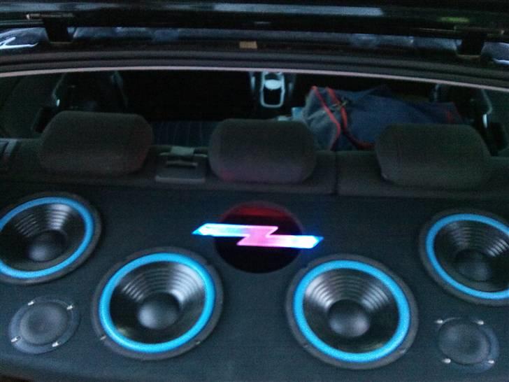 Opel Corsa D SOLGT - anlæg i bilen se fotoalbum billede 7