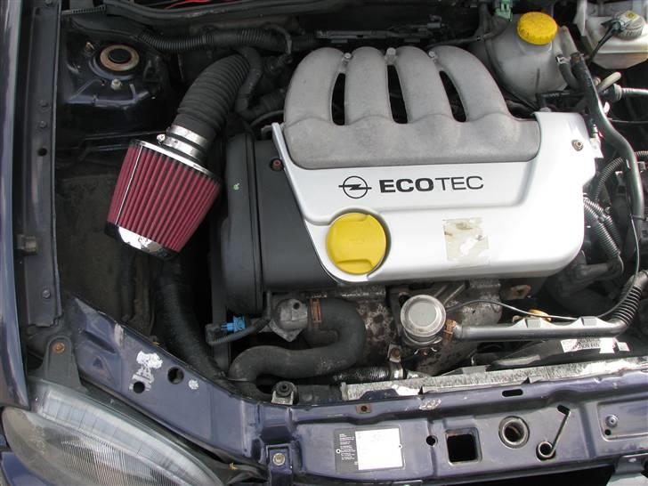 Opel corsa  - pæn og velholdt motor billede 2